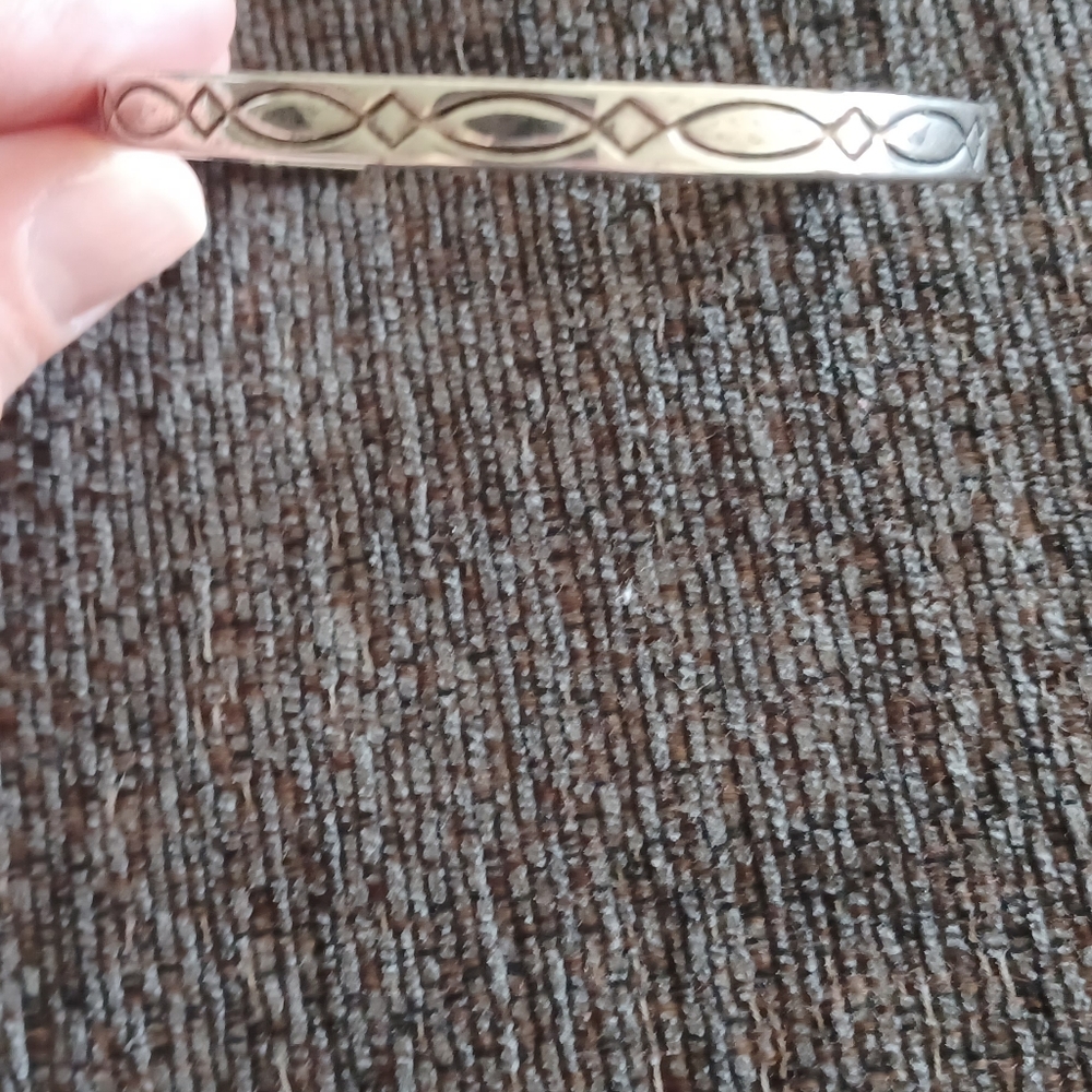 Bangle bracelet - Picture 3 of 3